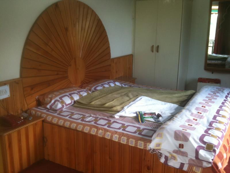 Hotel Him Parvat Manāli Buitenkant foto